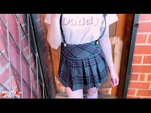 ❤️ Schoolgirl nyedot kontol rumiyin lan jancok tinimbang kelas. ❤ Seks kualitas ing kita ❌️